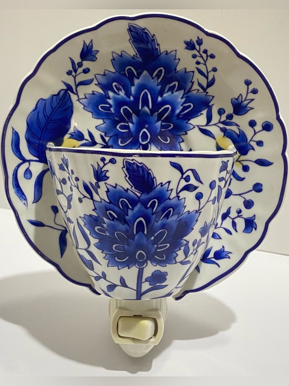 Formalities by Baum Bros Blue Floral Porcelain Teacup Saucer Night Light  VTG - Picture 2 of 10